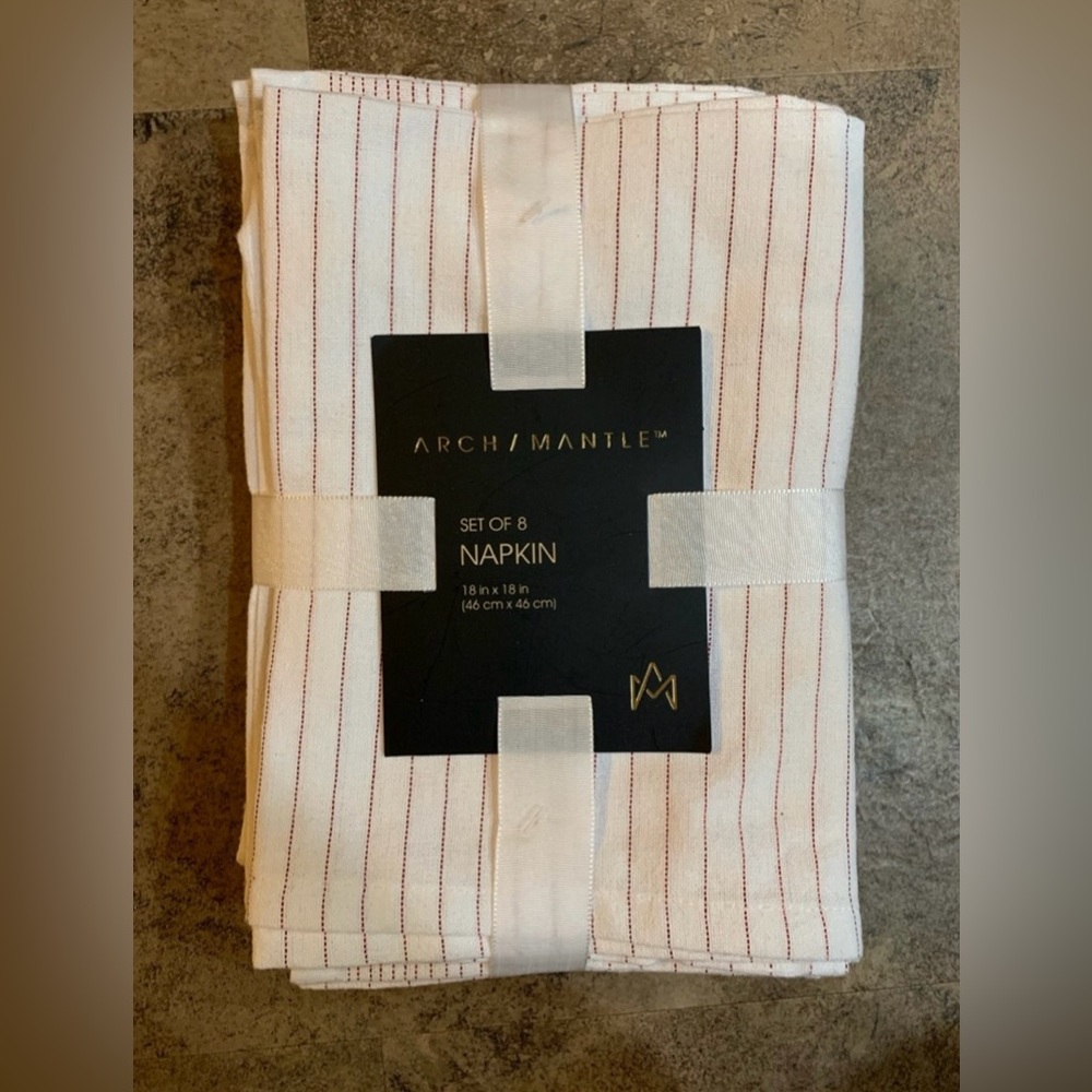 NWT Cloth Napkin Set